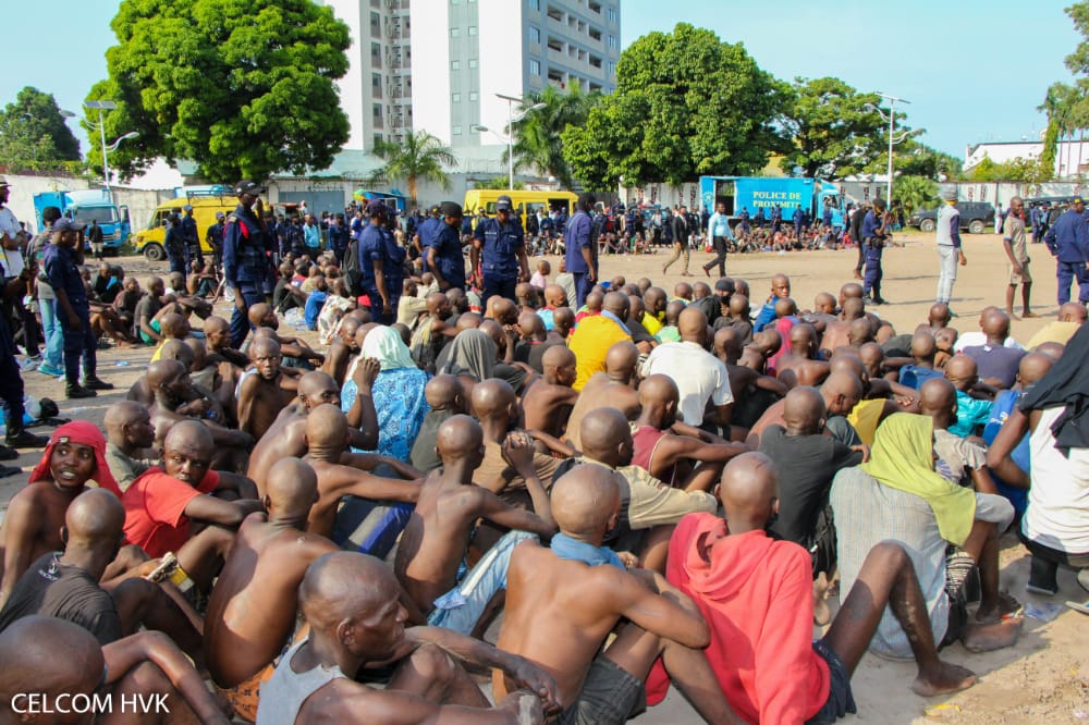 Kinshasa : la 6ème vague des « Kulunas » présentée au gouverneur Ngobila pour Kanyama Kasese