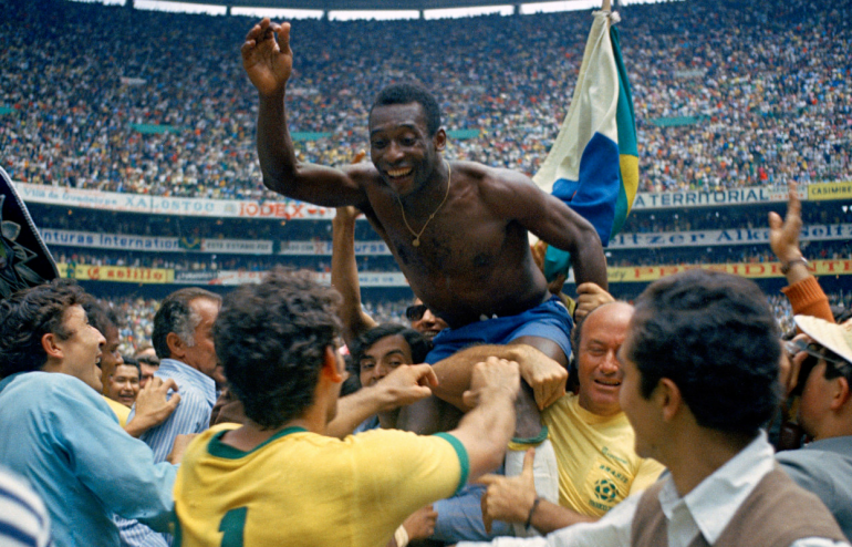 Décès de Pelé : Le monde entier rend des vibrants hommages au Roi du football