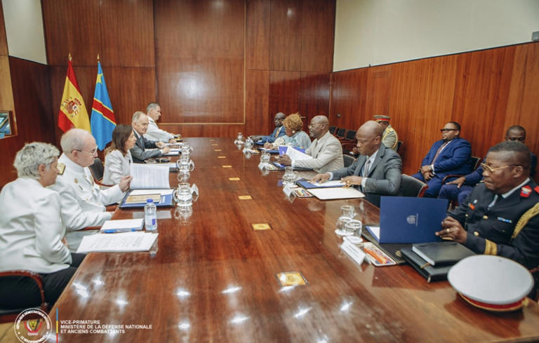 RDC-Espagne: le VPM de la défense Guy Kabombo en mission officielle pour la redynamisation de la Coopération militaire entre les deux pays