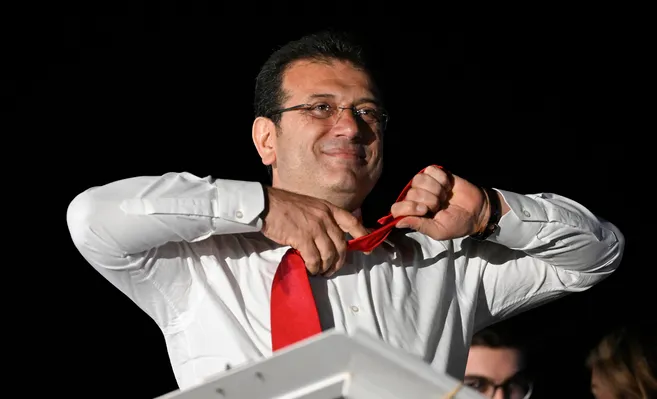 Arrestation du maire d&rsquo;Istanbul Ekrem Imamoglu : Accusations de corruption et tensions politiques en Turquie