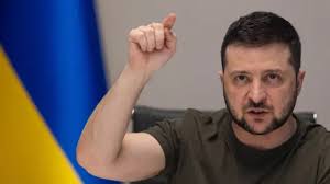 Londres : Zelensky insiste sur les cessez-le-feu comme préalable à toute négociation de paix Ukraine-Russie, sur fond de tensions avec les États-Unis
