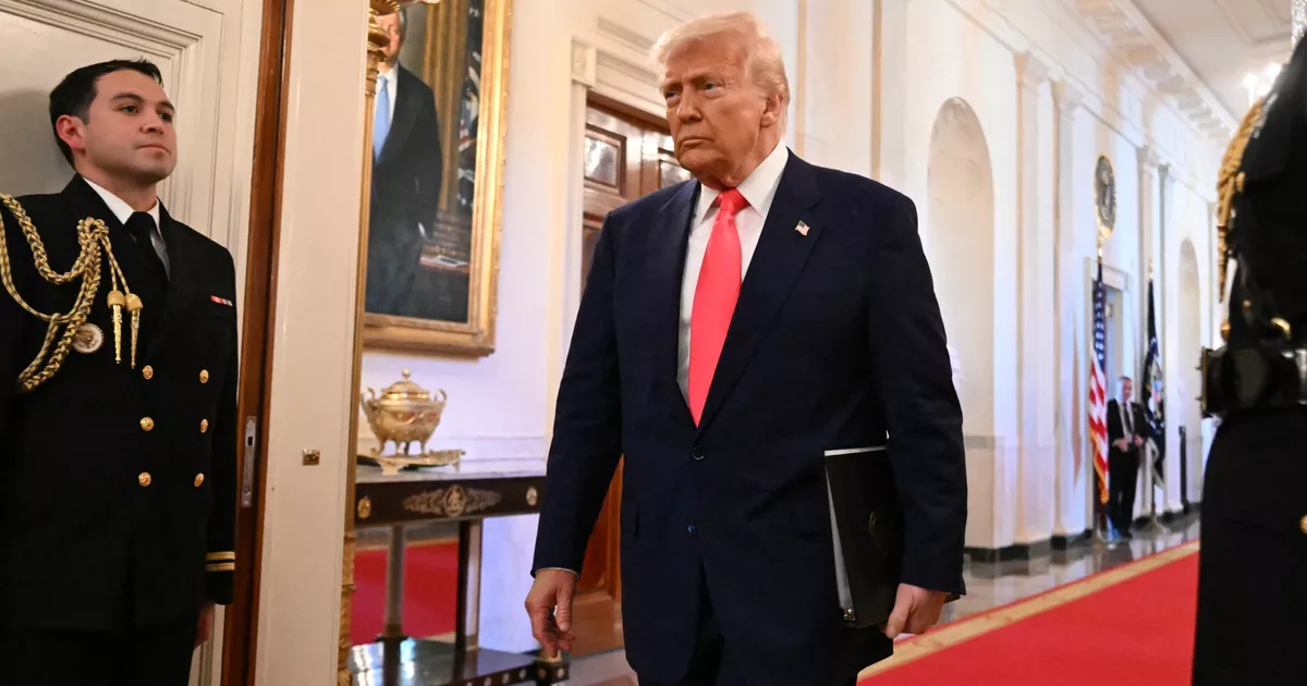 Guerre commerciale : Le président Trump suspend ses droits de douane après une chute des marchés boursiers