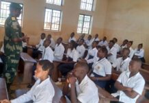 RDC-Ituri : Les tuteurs d’élèves finalistes exigent le remboursement des frais d’État