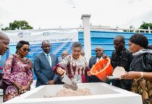 RDC : Judith Suminwa pose la première pierre du Centre Félix-Antoine Tshisekedi à Kinshasa