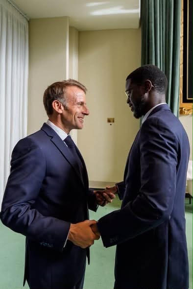 Macron-Diomaye : Paris et Dakar à la recherche d’un nouveau terrain d’entente